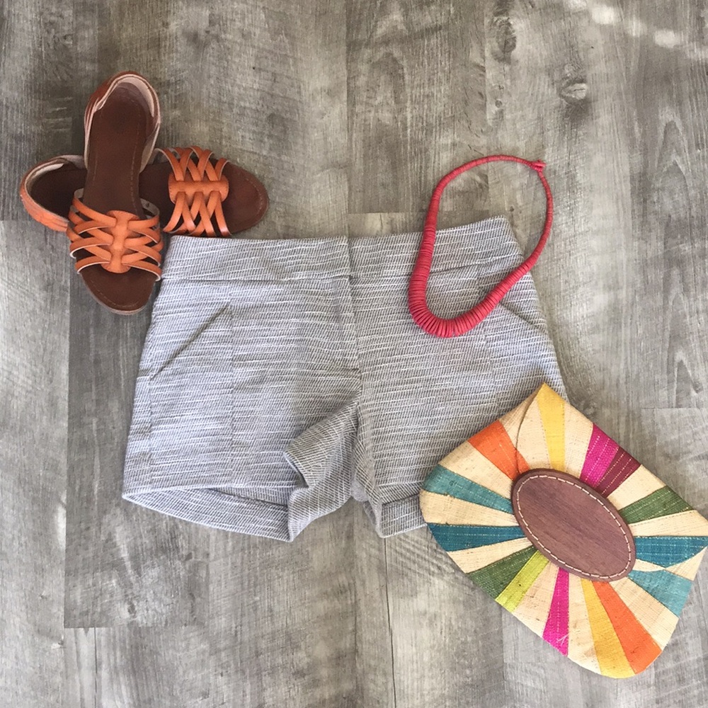 Ann Taylor LOFT tailored tweed like grey shorts 00